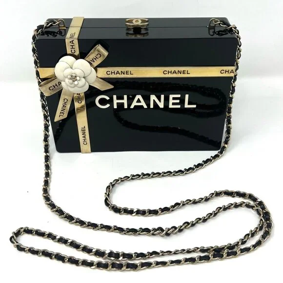 Chanel 2017 Black Plexiglass Gold Hardware Gift Box Minaudiere Clutch - Picture 11 of 12